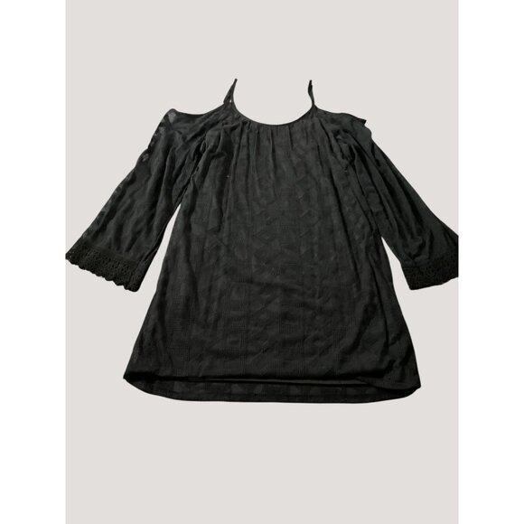 Black Lace Cold Shoulder Dress With Geometric Pattern - Picture 4 of 13